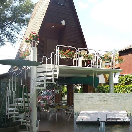 Villa Tiszavirag Nyaralohaz à Szeged Extérieur photo