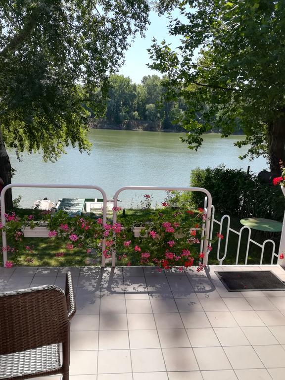Villa Tiszavirag Nyaralohaz à Szeged Extérieur photo