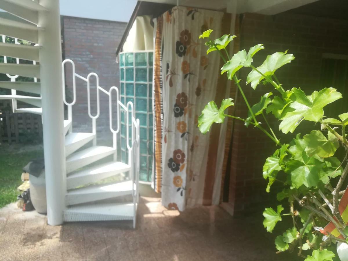 Villa Tiszavirag Nyaralohaz à Szeged Extérieur photo